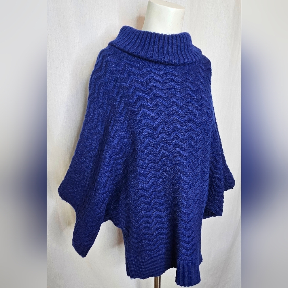 Curio‎ Royal Blue Chevron Turtleneck Oversized Knit Poncho Sweater Size M